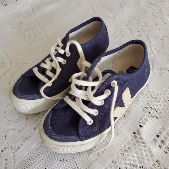 veja trainers youth